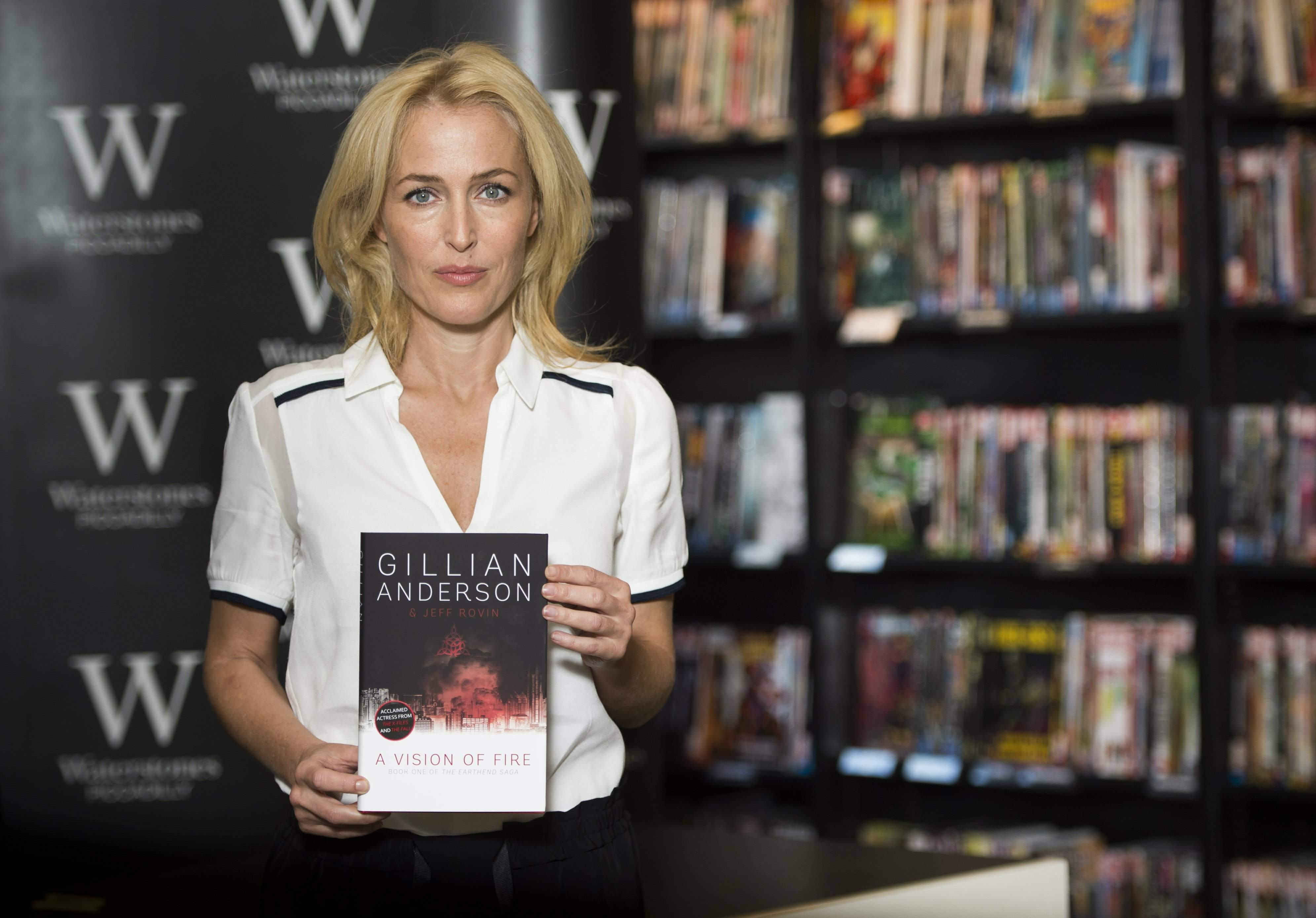 Gillian Anderson 635